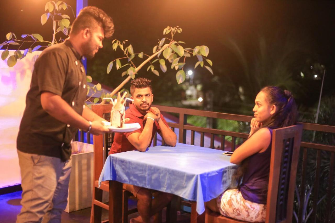 Nebula Residence Negombo Eksteriør billede