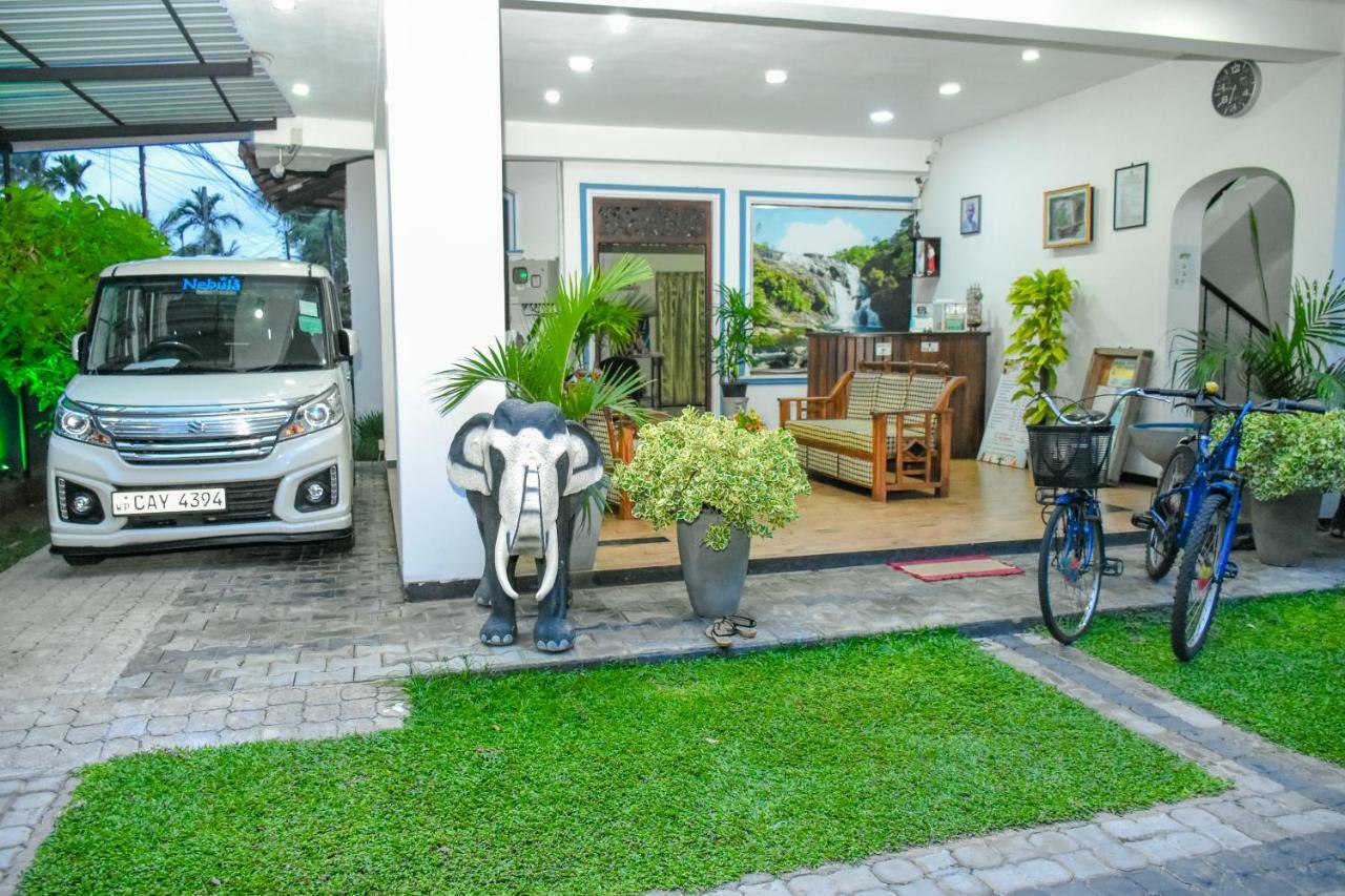 Nebula Residence Negombo Eksteriør billede